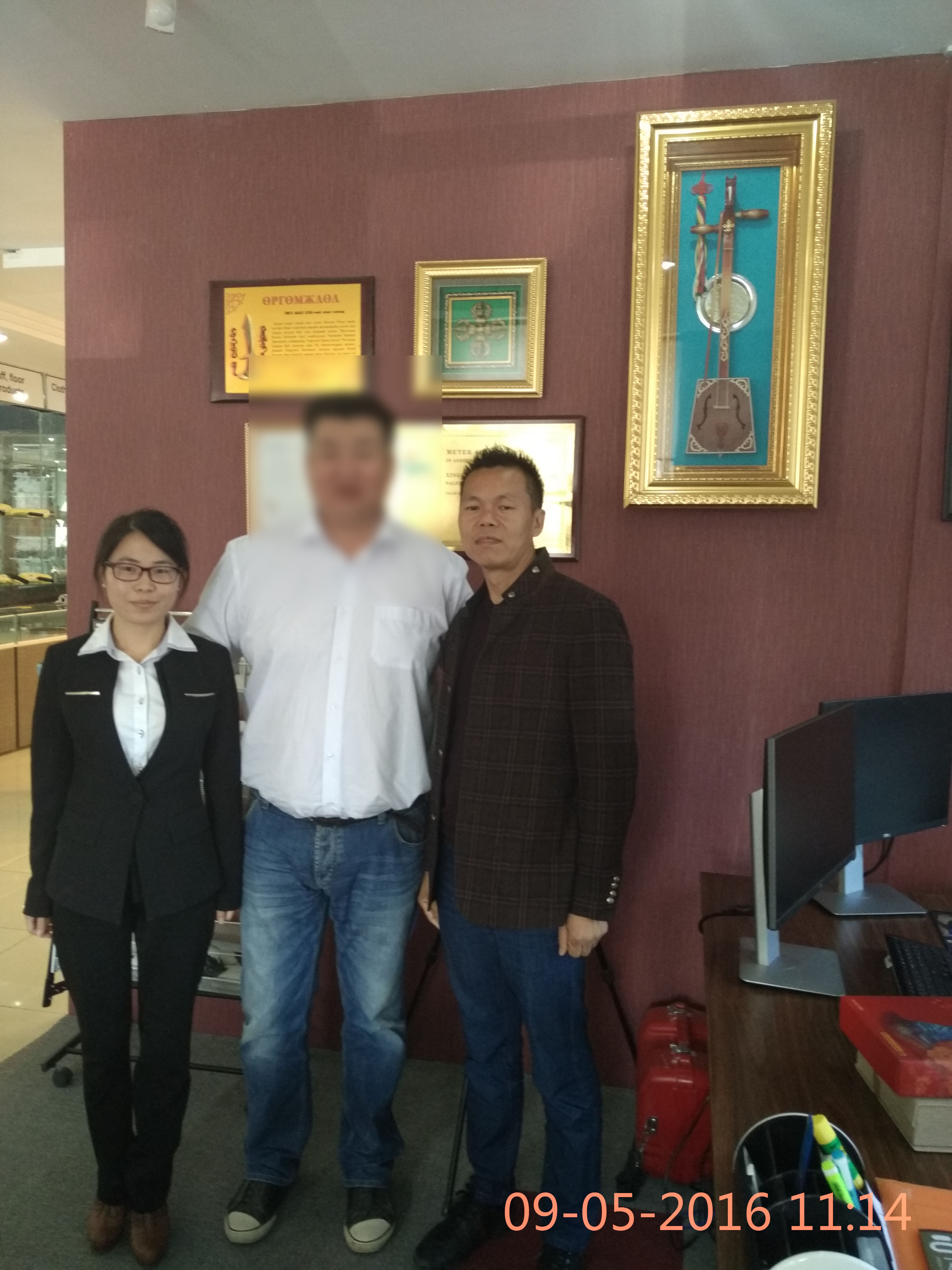Xaingyi 팀 외부 몽골 방문